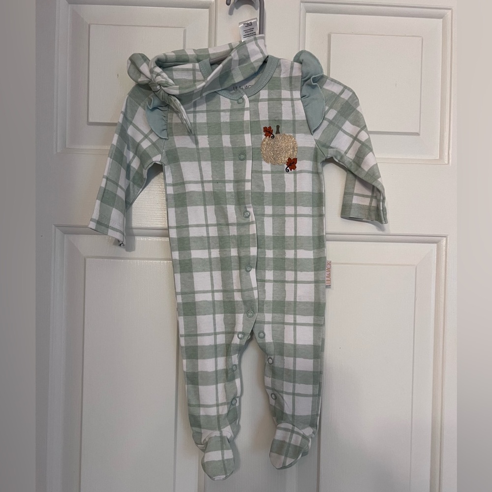 NWOT Lila & Jack pumpkin pajamas